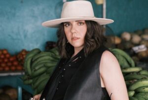 Covi Quintana llega a los Latin Grammy con dos nominaciones y un homenaje a RD