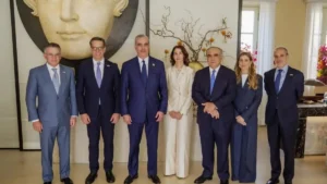 Abinader llama a empresarios italianos a invertir en República Dominicana