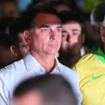 Flávio Bolsonaro abandonó Brasil tras la derrota electoral y viaja rumbo a Estados Unidos